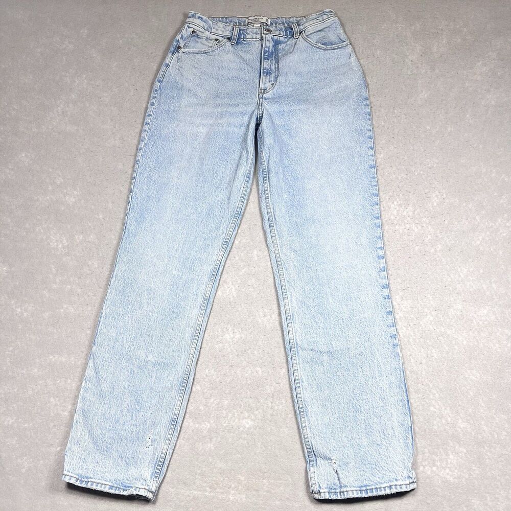 Abercrombie & Fitch Light Wash Straight Leg Jeans